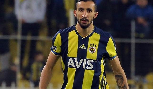 Fenerbahçe’de Mehmet Topal ile yollar ayrıldı