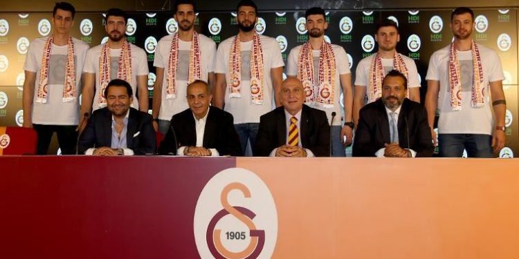 Galatasaray Erkek Voleybol Takımı’nda 7 imza