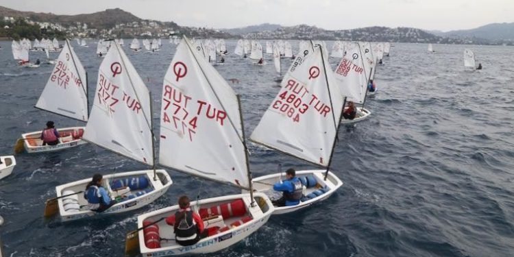 Kadıköy’de Kabotaj için yelkenler fora
