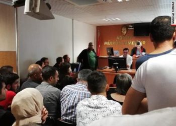 Silahların gölgesinde dava