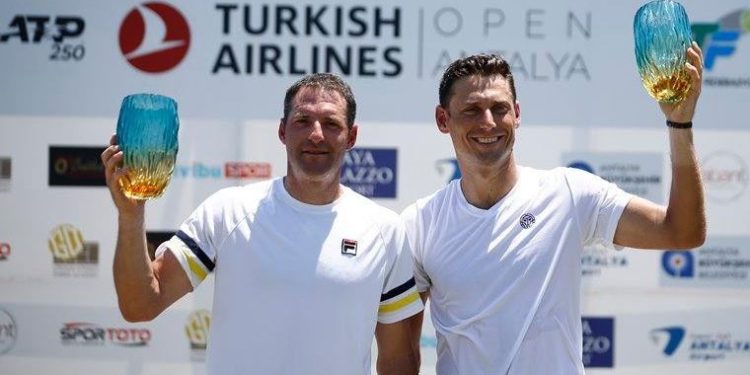 Turnuvanın çiftler ana tablosunda Jonathan Erlich/Artem Sitak ikilisi şampiyon oldu