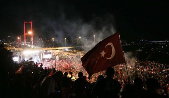 AKP’li vekilden flaş iddia: Darbe raporu delil olur diye yayınlanmadı