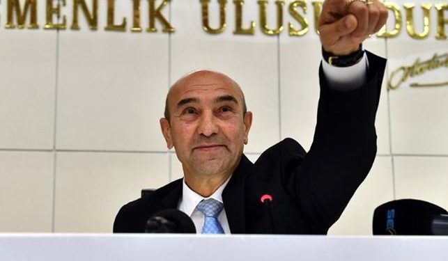 Başkan Soyer’den ‘fotoğrafımı kaldırın çocuklarınızın resimlerini asın’ mesajı