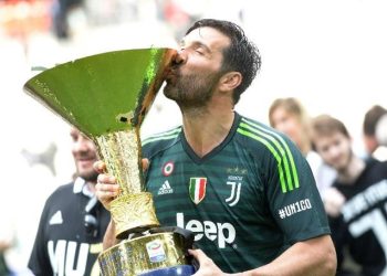 Buffon, yuvasına geri döndü