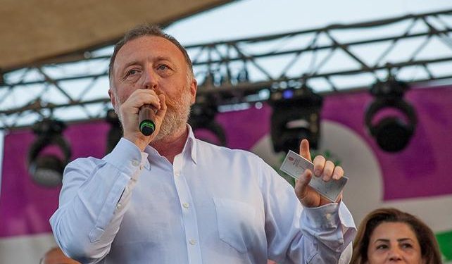 Diyarbakır’da ‘Onurlu barış için demokratik çözüm’ mitingi