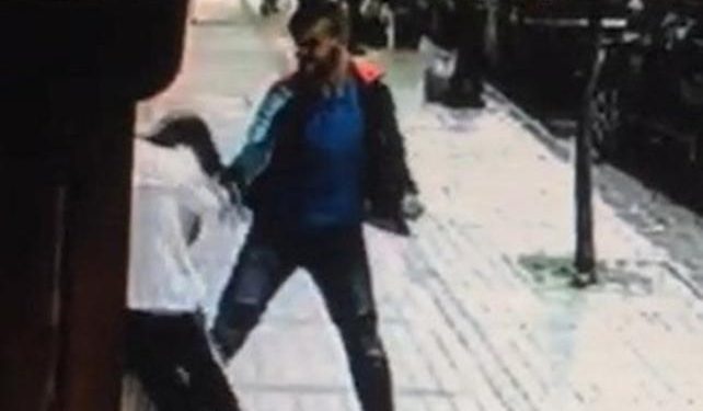Dövdü, bayılttı, serbest kaldı!