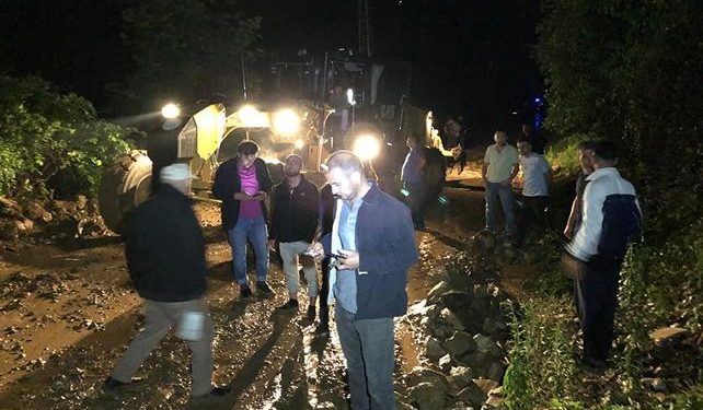 Düzce’de su baskını ve toprak kayması: Mahsur kalanlar var