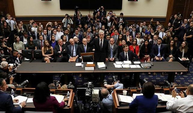 Eski FBI Başkanı Robert Mueller ifade verdi