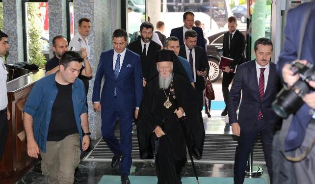 Fener Rum Patriği Bartholomeos, Ekrem İmamoğlu’nu ziyaret etti