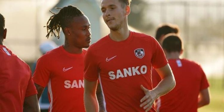 Gazişehir Gaziantep’te transfer hareketliliği