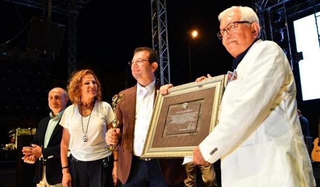 İmamoğlu’na ‘Sevgi, Barış ve Dostluk’ ödülü