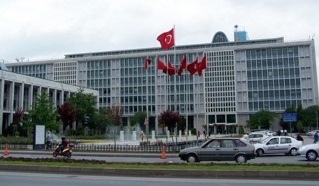 İstanbul Belediyesi’nde kırmızı alarm! İzinler iptal, ihaleler ve ödemeler durduruldu