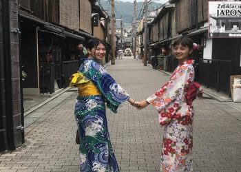 Japonya’da kadın üniversiteleri: Kadın çalışırsa dağlar kıskanır