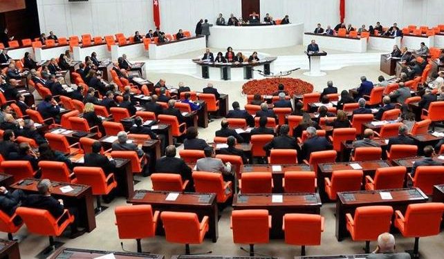 Kadın üniversitesine eğitimcilerden tepki: Cumhuriyete aykırı