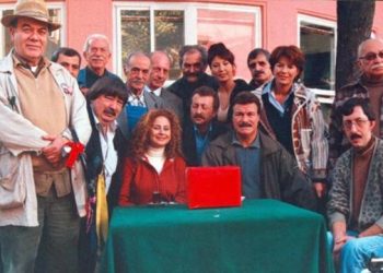 Mahallenin Muhtarları oyuncusu Yalçın Gülhan yaşamını yitirdi