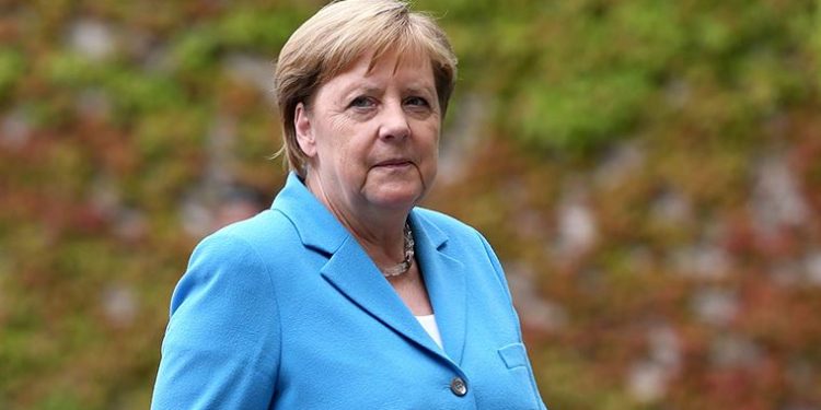 Merkel: Endişeye gerek yok, iyiyim