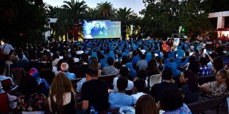 Sinemaseverler yaz sineması nostaljisinde buluşuyor