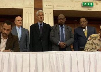 Sudan’da darbe: Ordu ile siviller geçici ortak yönetimde anlaştı