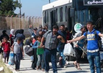 Suriyelilerden alınan çalışma harcında 500 liradan fazla indirim