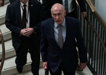 Trump yönetiminde bir ayrılık daha: Ulusal İstihbarat Direktörü Dan Coats görevi bırakıyor