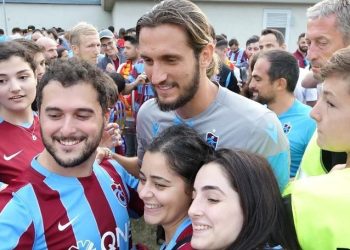Ahmet Ağaoğlu: İçime kan damladı