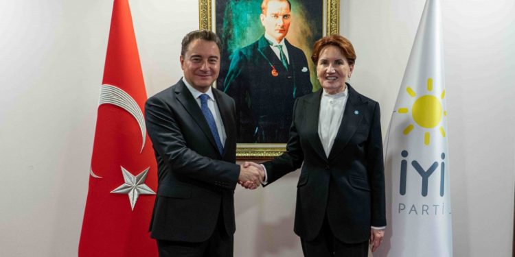 Ali Babacan, Meral Akşener ile görüştü