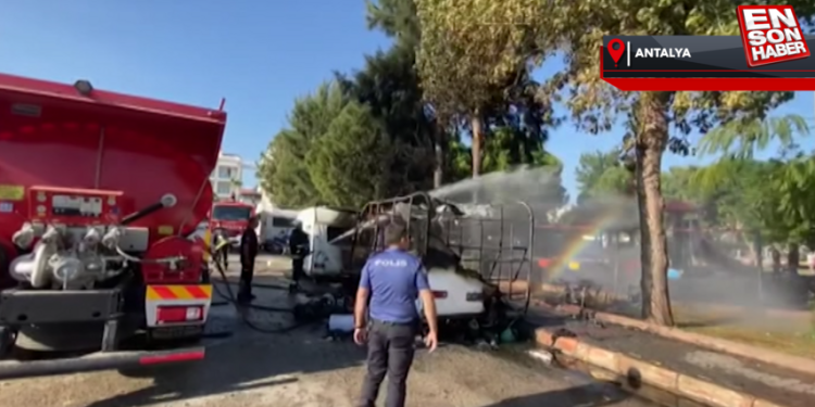 Antalya’da yaşadıkları karavanda çıkan yangında yaralandı