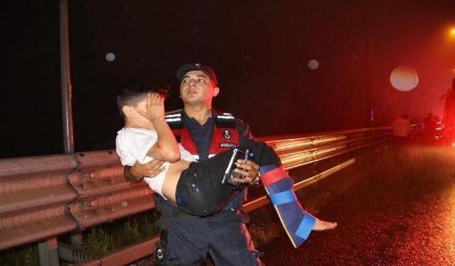 Bolu Dağı’nda otobüs TIR’a çarptı