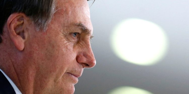 Brezilya lideri Bolsonaro: Dünyayı kurtarmak tuvalete iki günde bir gidin