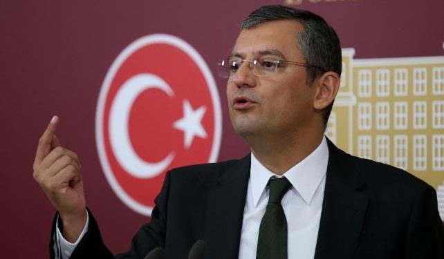 CHP Grup Başkanvekili Özgür Özel’den belediyelere tanıdık atamaları hakkında açıklama