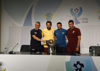 Galatasaray ve Akhisarspor ortak basın toplantısı düzenledi