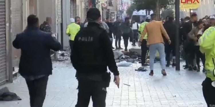 İstanbul Valisi: Beyoğlu’ndaki patlamada 4 kişi öldü