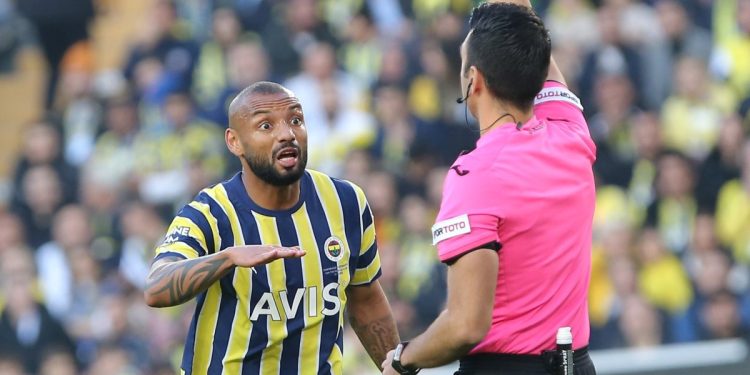 Joao Pedro: Takımımı yalnız bıraktığım için çok üzgünüm