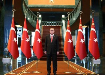 Kriz Saray’ı da vurdu! Araç ihalesine gelen olmadı