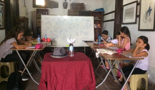 Milas Belediyesi’nin resim ve karikatür kursu devam ediyor