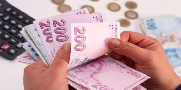 Muhalefet partilerinden asgari ücrete zam önerileri