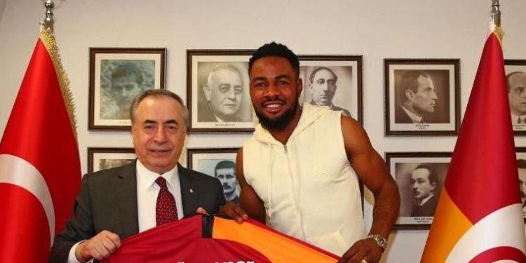 Mustafa Cengiz, Luyindama ile bir araya geldi