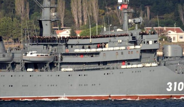 Rus savaş gemisi Akdeniz’e iniyor