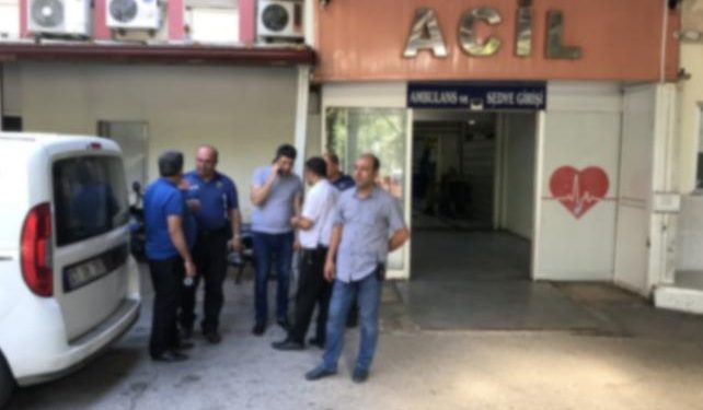 Sağlık raporu alamayan hasta, doktoru bıçakladı