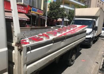 Seydioğlu’nun tabelaları indiriliyor