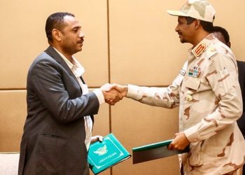 Sudan’da geçiş dönemi için ilk imzalar atıldı