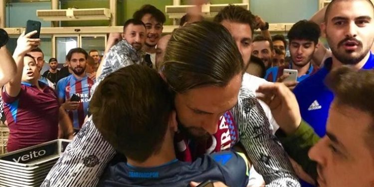 Yusuf Yazıcı Fransa’ya gitti