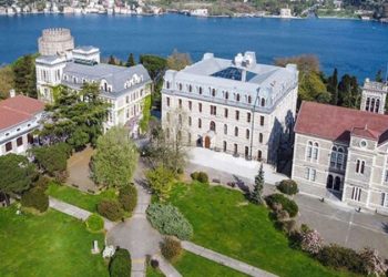 Boğaziçi Üniversitesi Mezunlar Derneği kendi yaptırdığı binadan çıkartılıyor