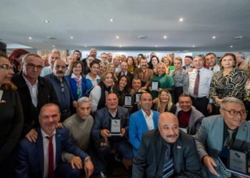 İzmir’in muhtarları turneye çıkıyor