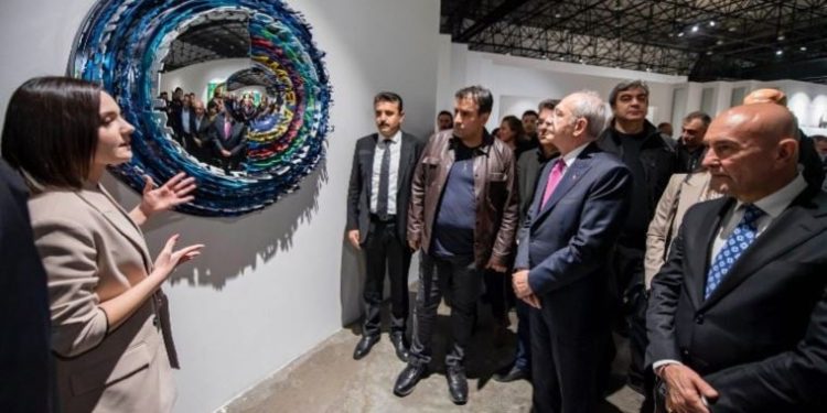 Kılıçdaroğlu’ndan “Gâvur Mahallesi”ne ziyaret