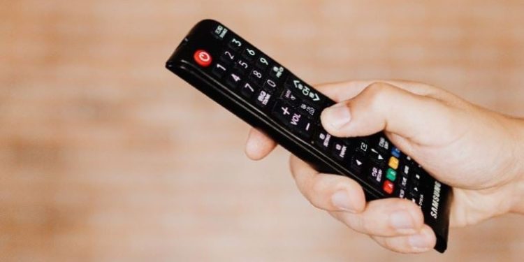 TV yayın akışı 24 Ocak Salı! Hangi kanalda ne var, günün filmleri ve dizileri neler?