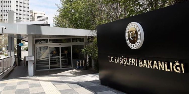 Uçak kazasında hayatını kaybedenler için taziye mesajı