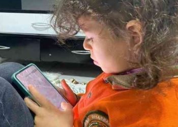 Uzmanı uyardı: ‘İlgisiz kalan çocuklar hırçınlaşıyor ve ailelerinden uzaklaşıyor’